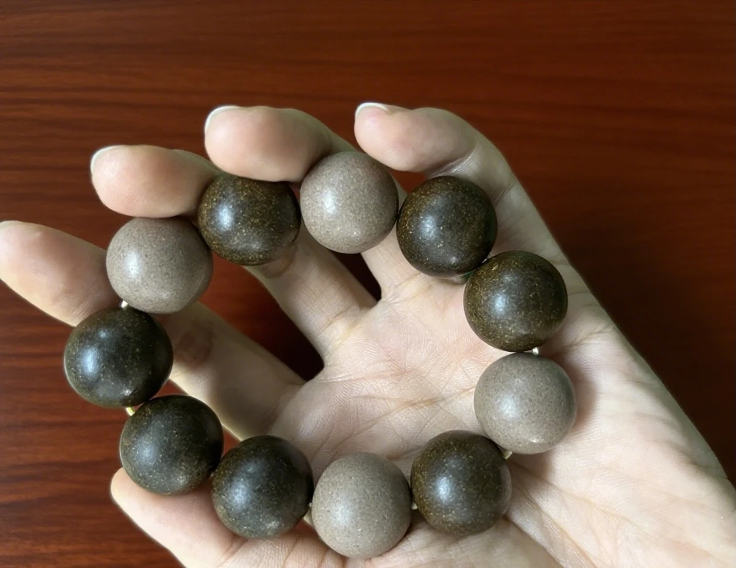 Herbylix Aquarius Flow Herbal Bracelet photo review